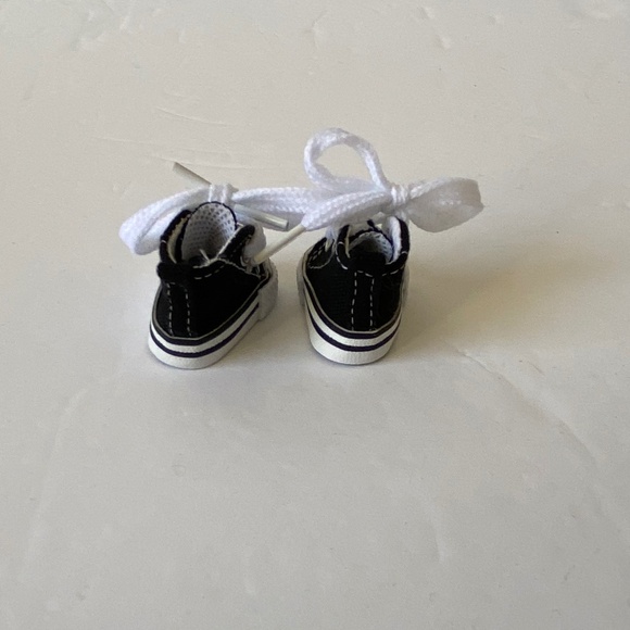 LABUBU SHOES - Picture 5 of 6